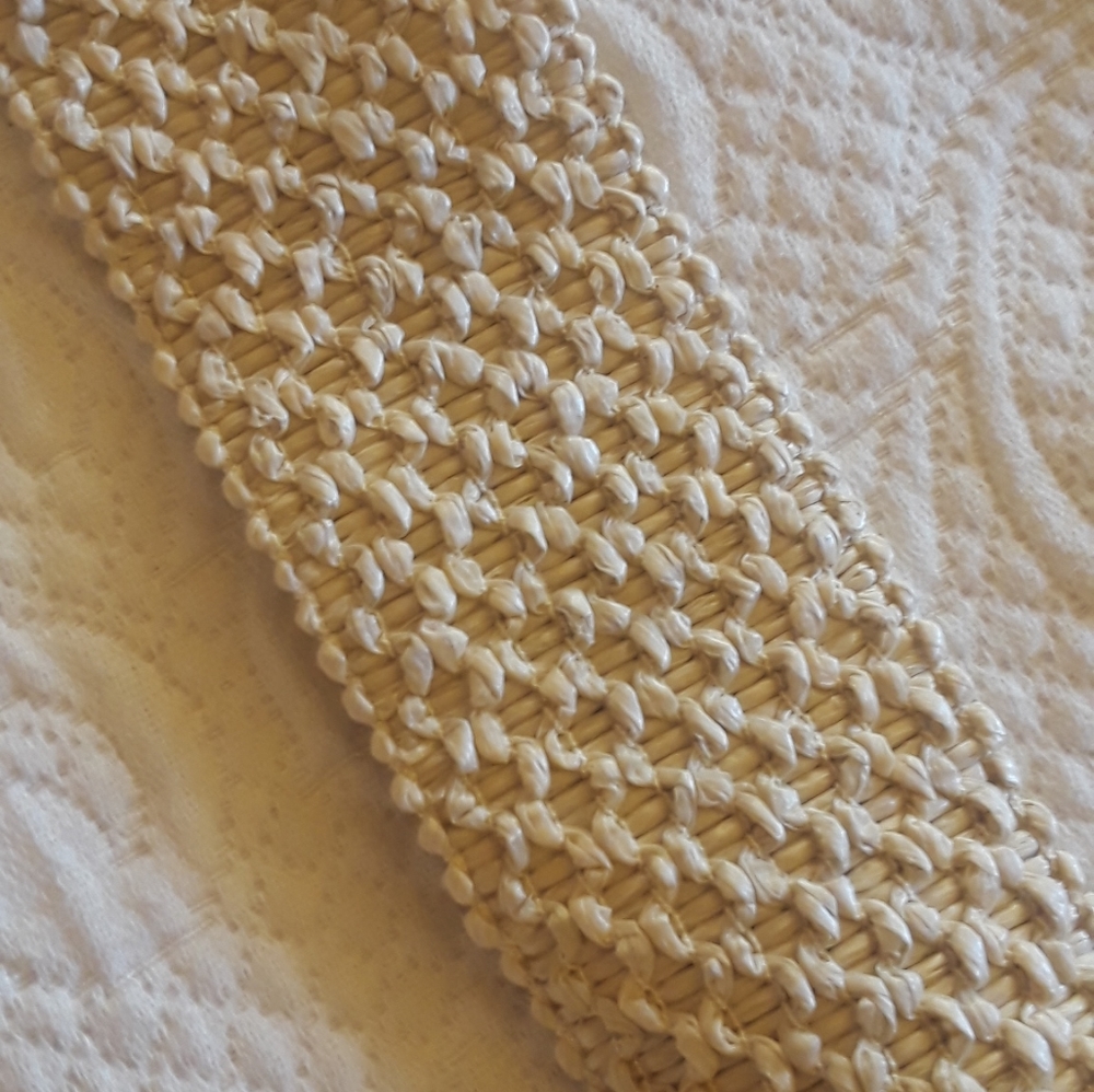 Vintage cream colored belt - Picture 2 of 3
